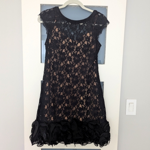 Black lace dress with nude underlay - Picture 1 of 2